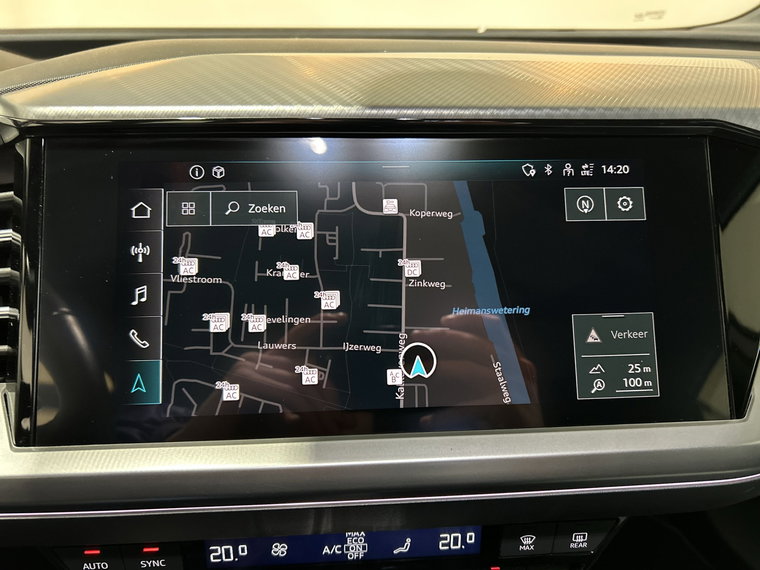 Vehicle Image 14