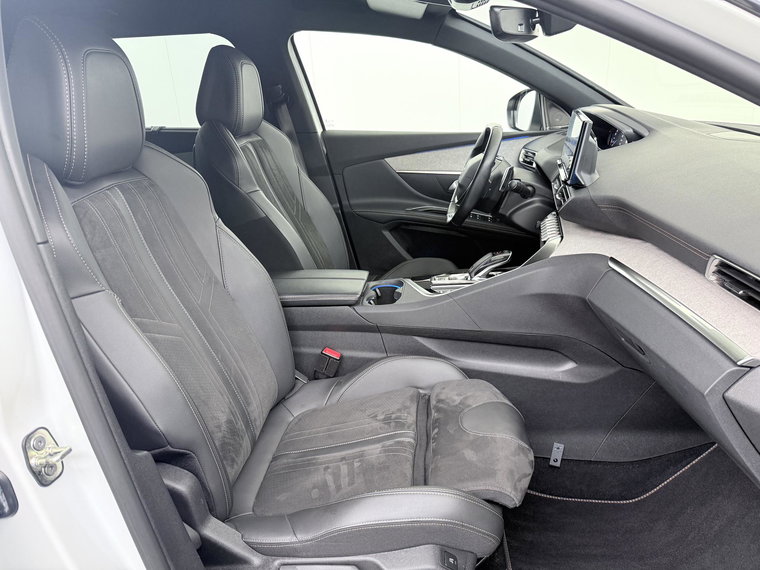 Vehicle Image 38