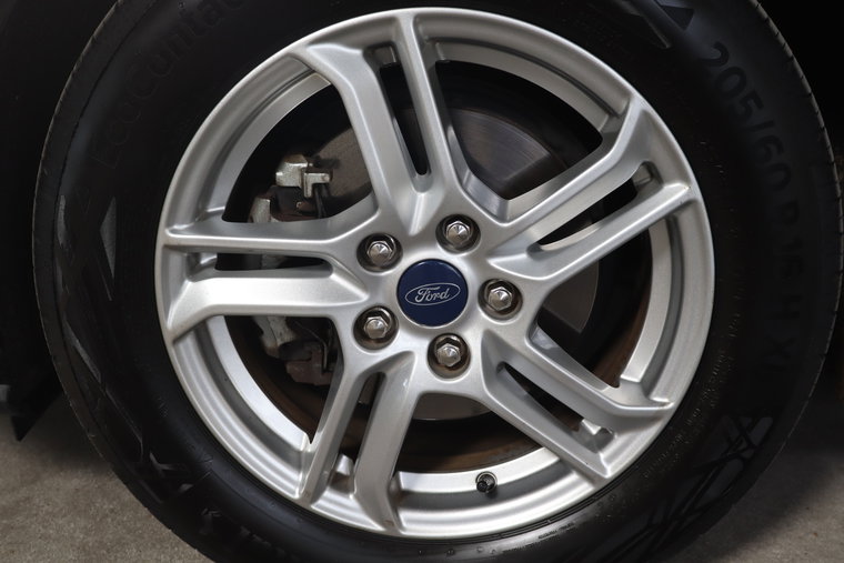 Vehicle Image 30