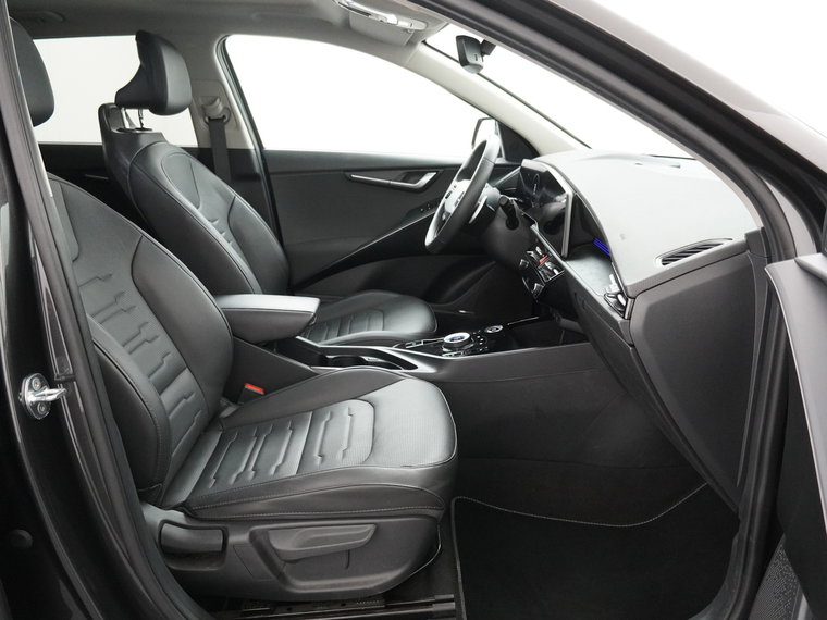 Vehicle Image 35