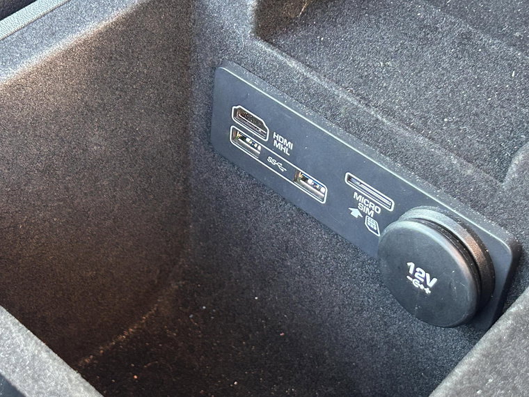 Vehicle Image 17