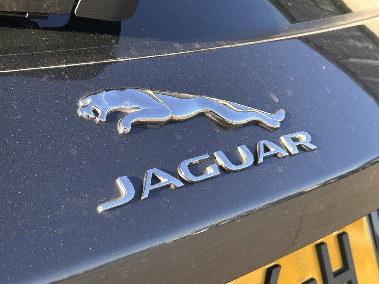Vehicle Image 40