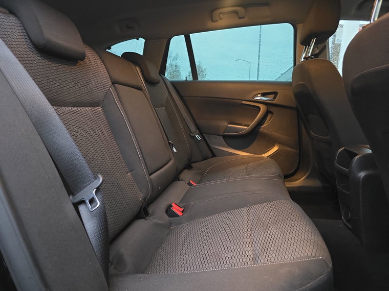 Vehicle Image 26