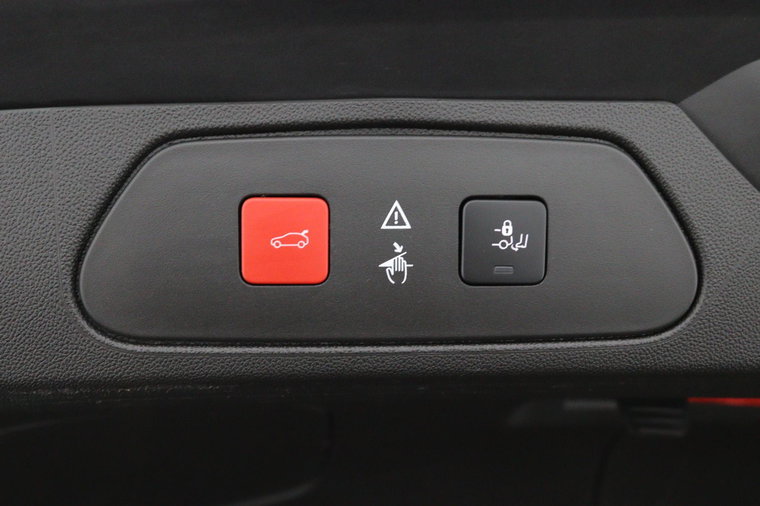 Vehicle Image 40