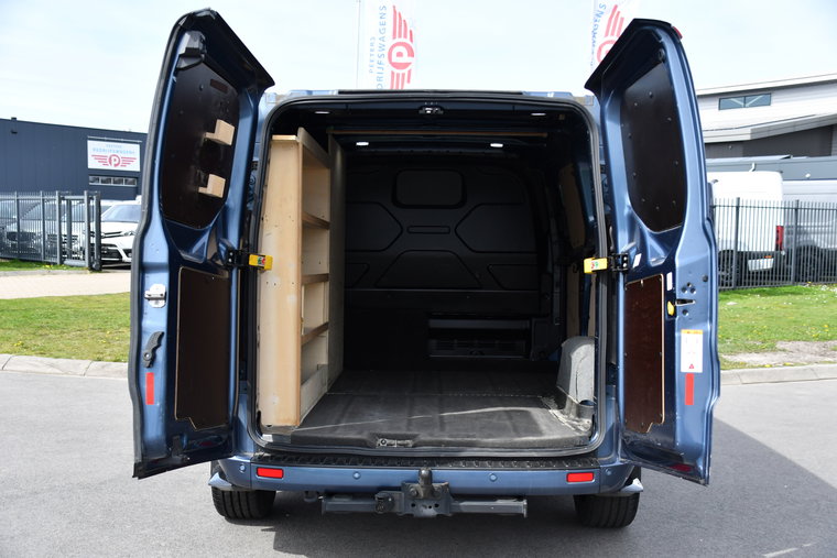 Vehicle Image 35