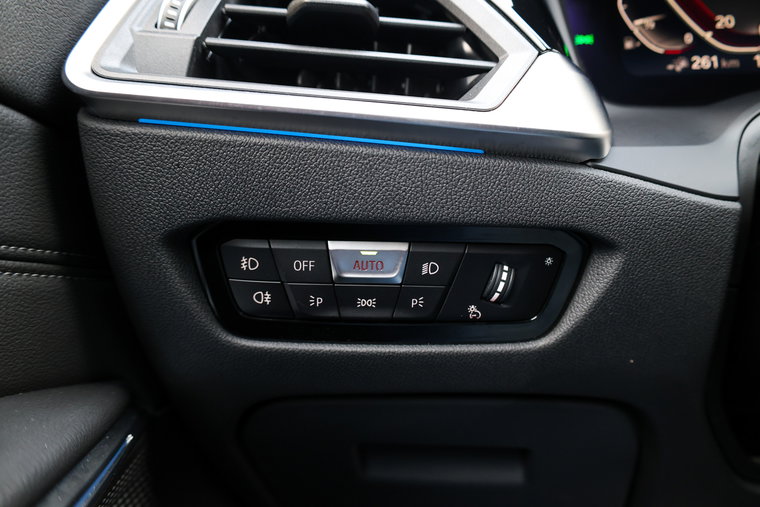 Vehicle Image 28