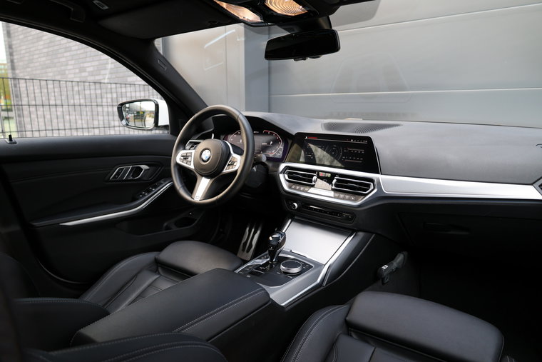 Vehicle Image 36