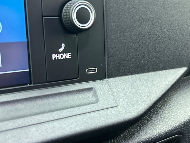 Vehicle Image 26