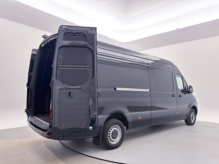 Vehicle Image 40