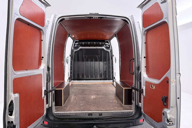Vehicle Image 38