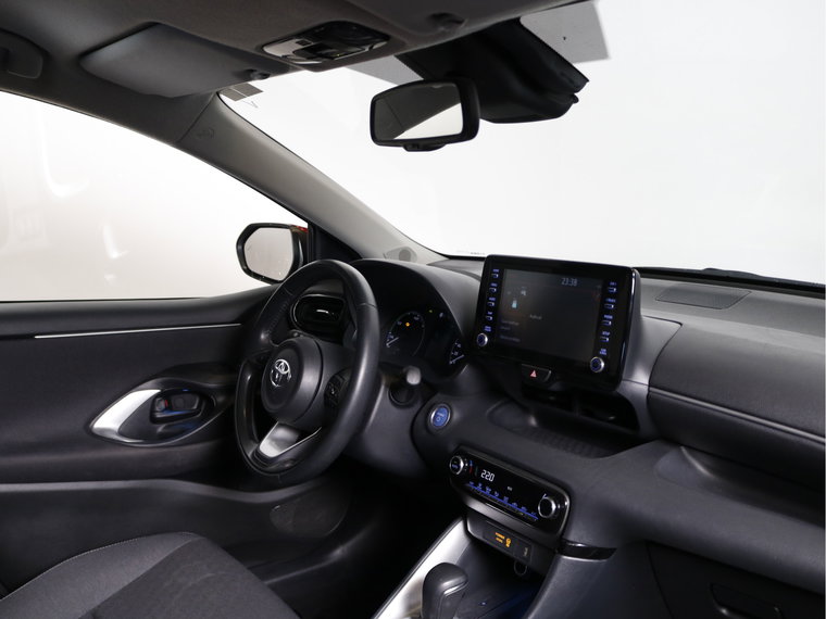 Vehicle Image 10