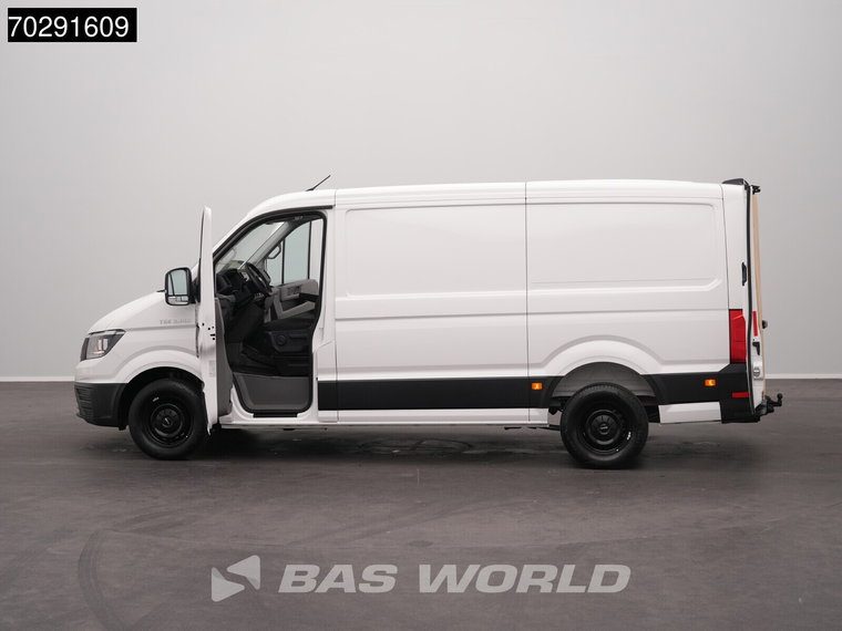 Vehicle Image 42