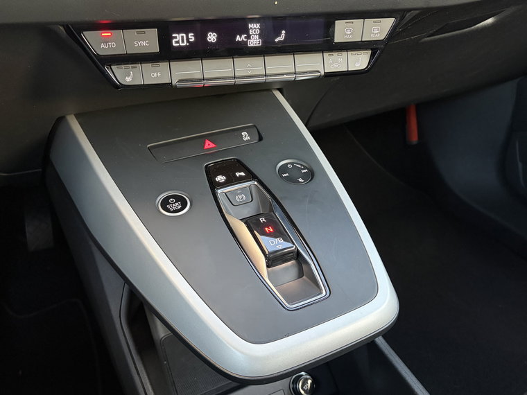 Vehicle Image 37