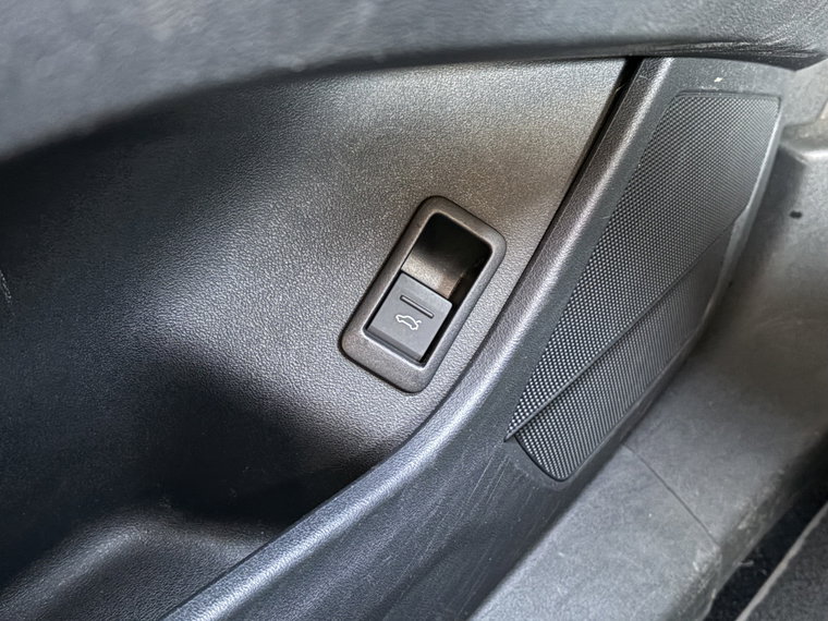 Vehicle Image 53
