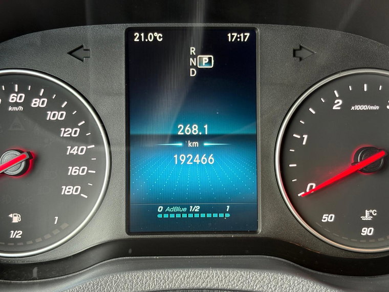 Vehicle Image 19