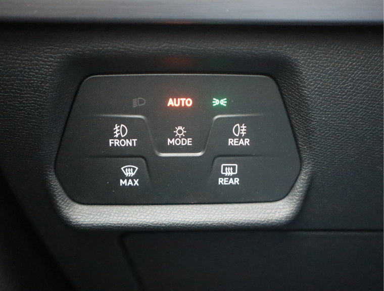 Vehicle Image 38