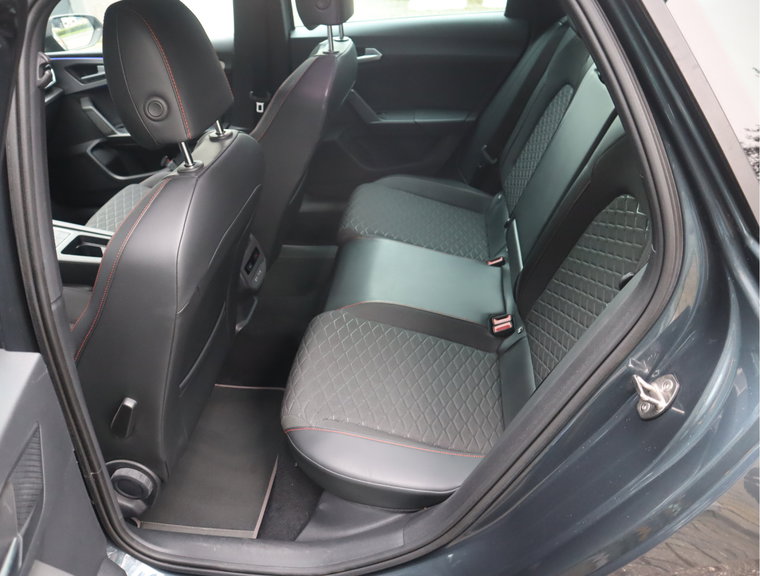 Vehicle Image 40