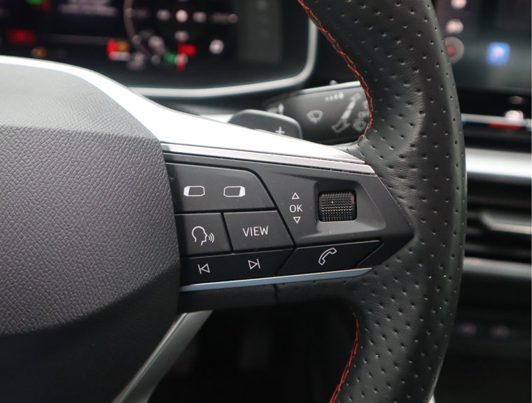 Vehicle Image 42