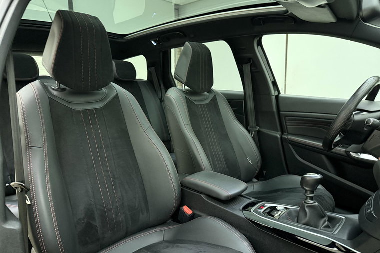 Vehicle Image 14