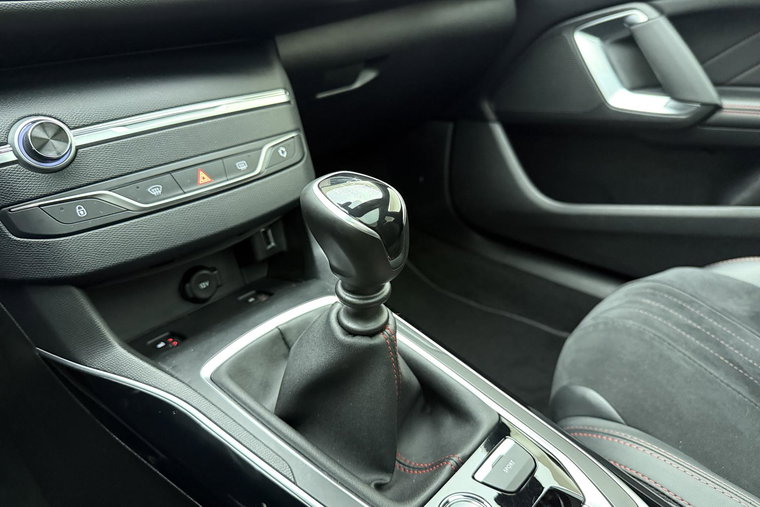 Vehicle Image 33