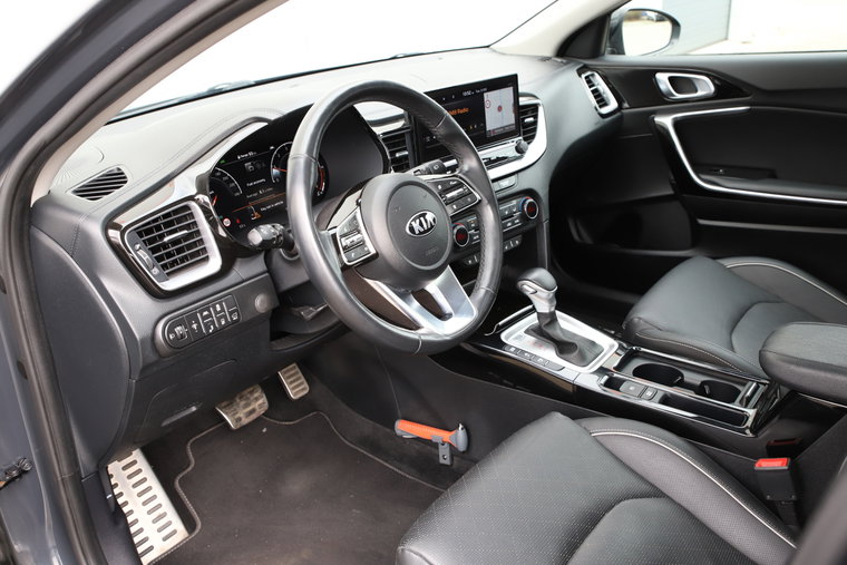 Vehicle Image 14