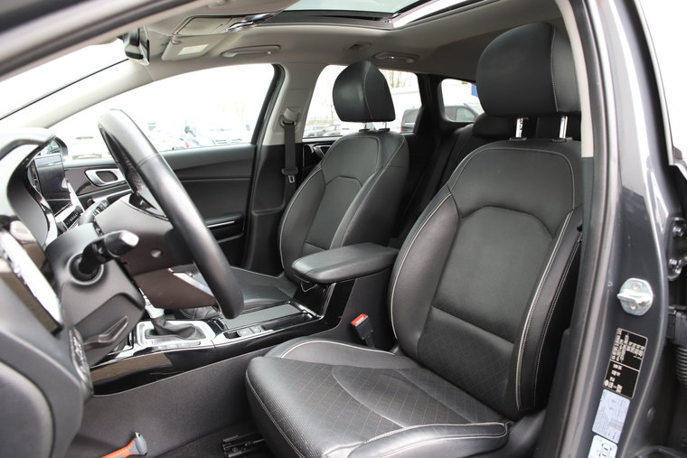 Vehicle Image 15