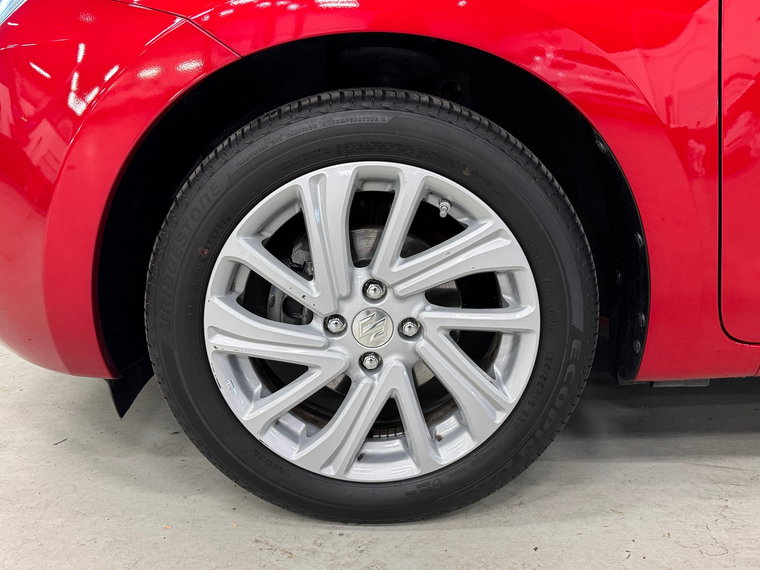 Vehicle Image 8