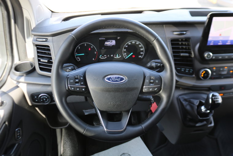 Vehicle Image 17