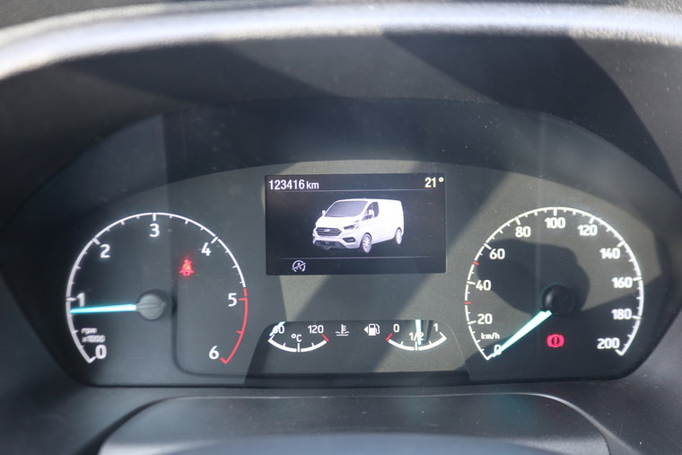 Vehicle Image 18