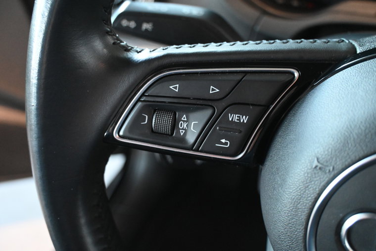 Vehicle Image 27