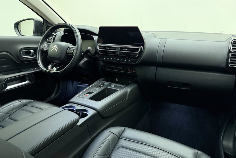 Vehicle Image 18