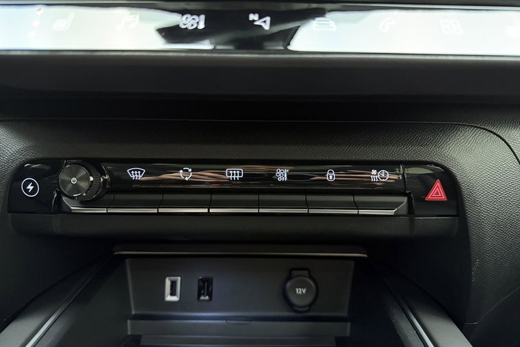 Vehicle Image 39