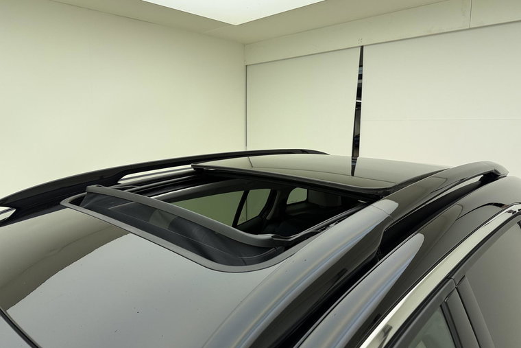 Vehicle Image 45