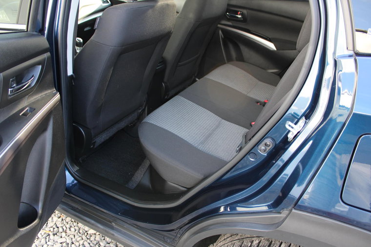 Vehicle Image 12