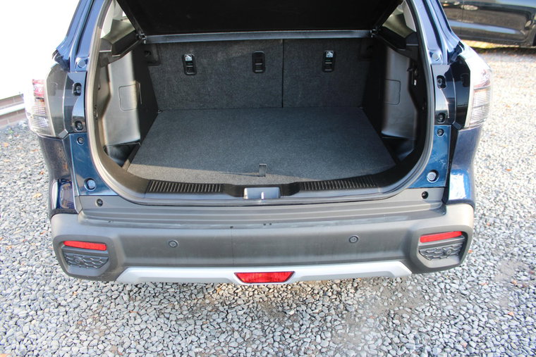 Vehicle Image 13