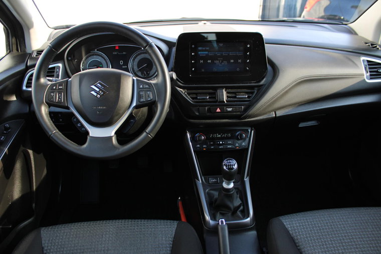 Vehicle Image 9