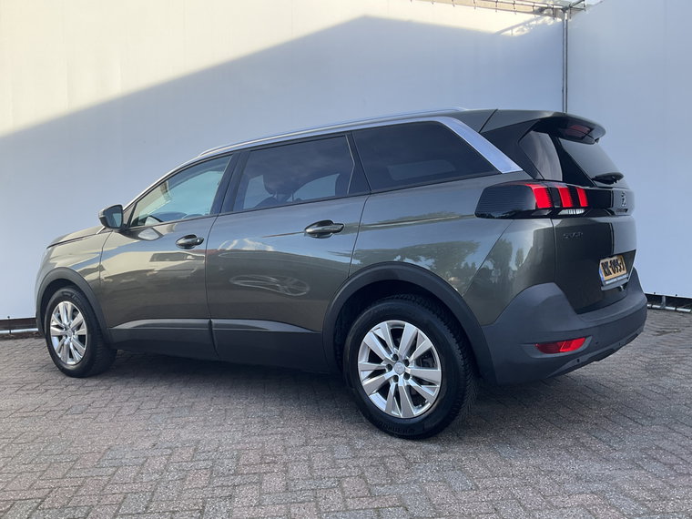Vehicle Image 28