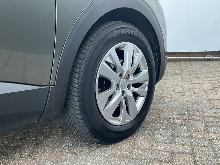 Vehicle Image 33