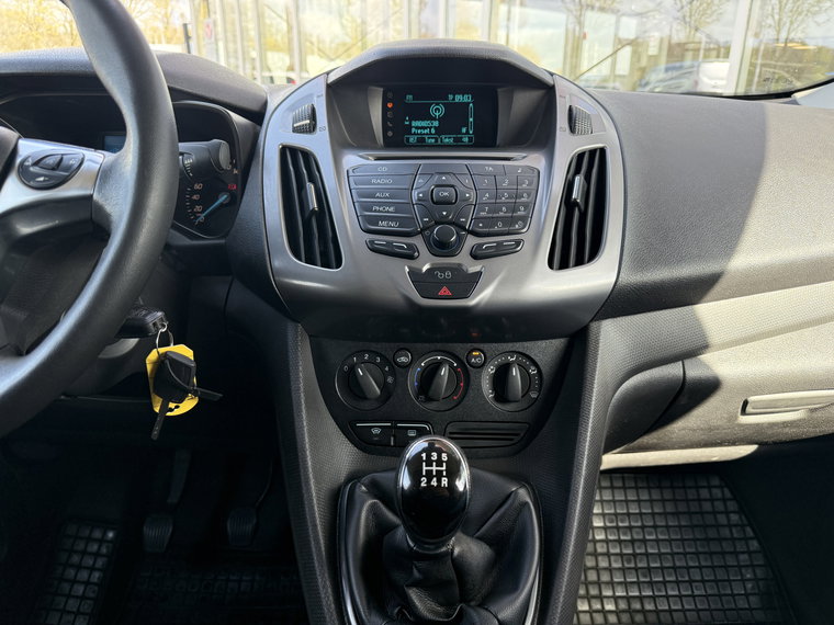 Vehicle Image 17