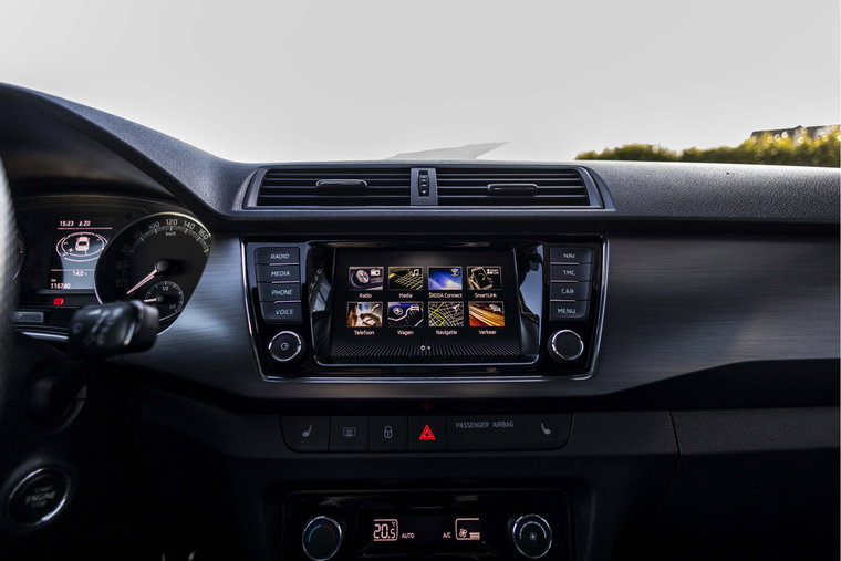 Vehicle Image 30