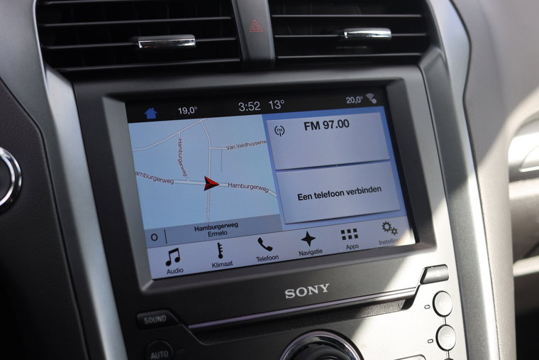 Vehicle Image 13
