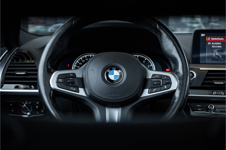 Vehicle Image 30