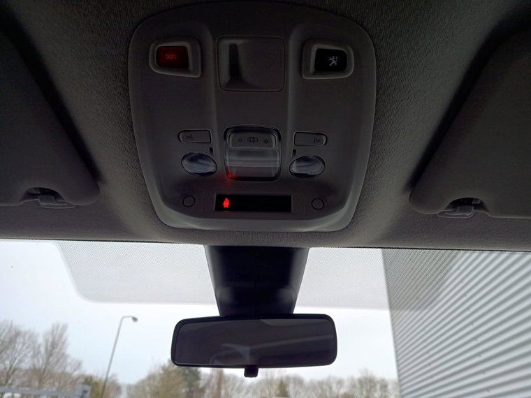 Vehicle Image 29