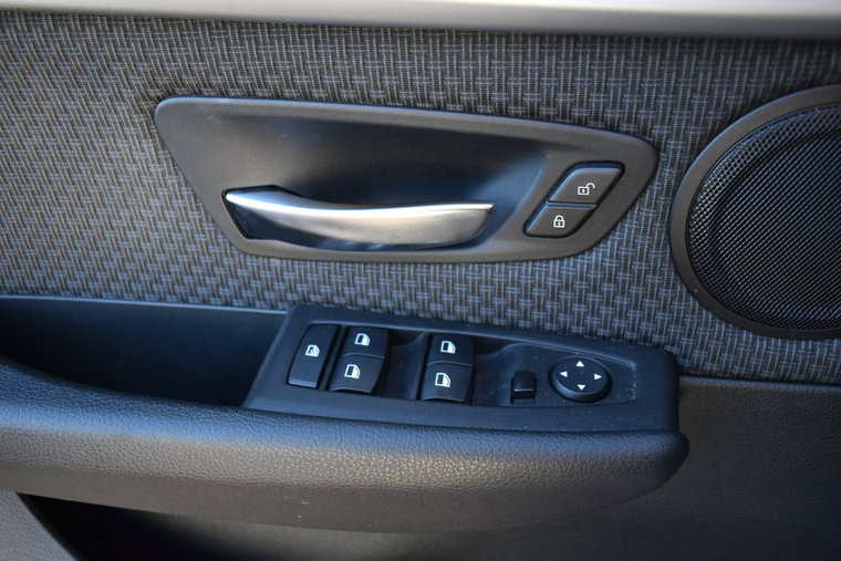 Vehicle Image 26