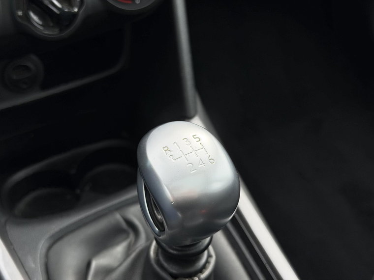 Vehicle Image 27