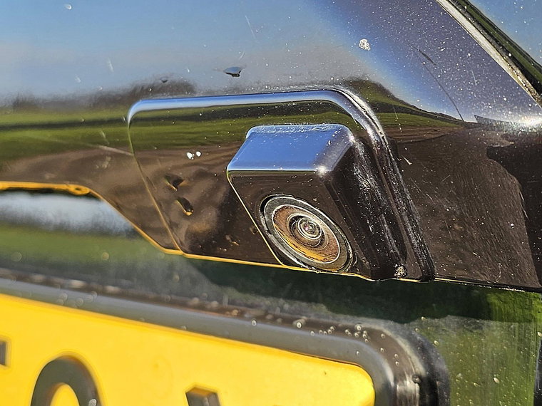 Vehicle Image 17