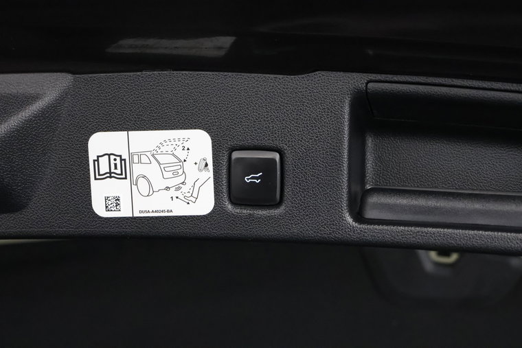 Vehicle Image 26