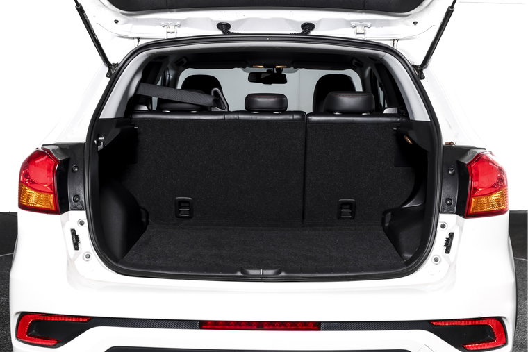 Vehicle Image 8
