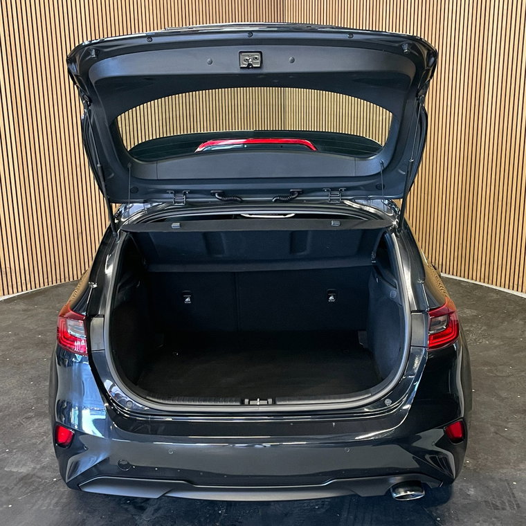Vehicle Image 33
