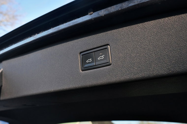 Vehicle Image 33